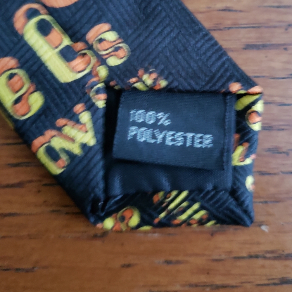 NWOT Rare Beatles Yellow Submarine Tie - Picture 4 of 10